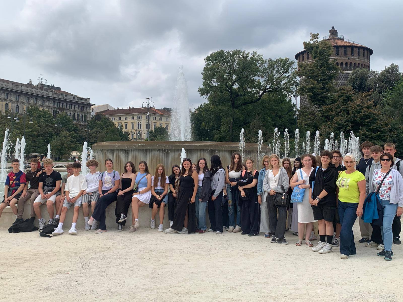 Zdjęcie Mediolan 2025 (04)44865be0-d8bd-4c3a-b929-16204db66569.jpg w galerii Wycieczka po Europie - Mediolan